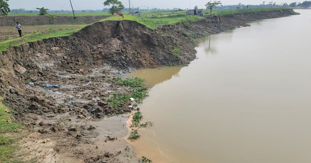 কালনী নদীর আগ্রাসী থাবায় নি:স্ব শতাধিক পরিবার