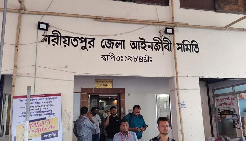 বিনা প্রতিদ্বন্দ্বিতায় জিততে মনোনয়ন ঠেকানোর অভিযোগ