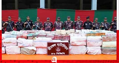 শ্রীমঙ্গলে ৩ কোটি টাকার ভারতীয় শাড়ি ও কসমেটিক্স জব্দ