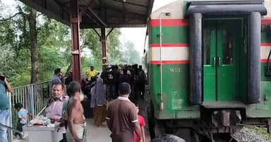 উত্তরবঙ্গের সঙ্গে ঢাকার ট্রেন যোগাযোগ বন্ধ