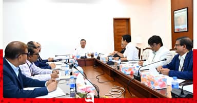 বিনিয়োগ বাড়াতে ব্যবসায়ীদের সঙ্গে প্রধানমন্ত্রীর বৈঠক