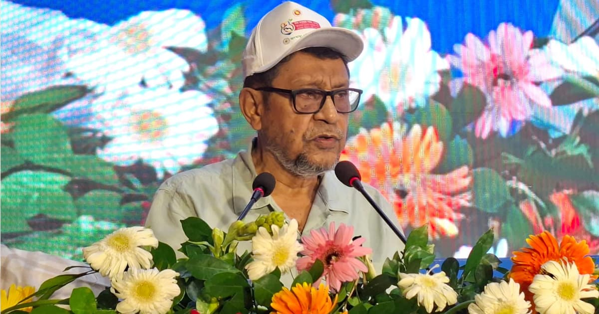 শিশুদের সুস্বাস্থ্যে মায়ের দুধের বিকল্প নেই: স্বাস্থ্যমন্ত্রী