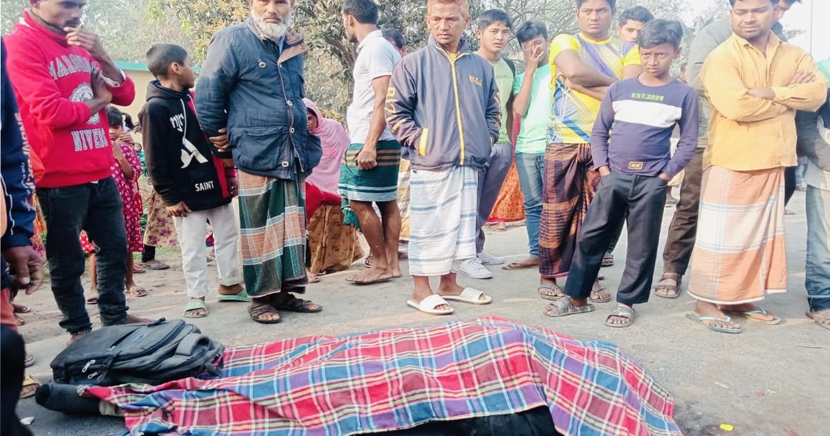 চিরিরবন্দরে বাসচাপায়  মোটরসাইকেল আরোহী নিহত