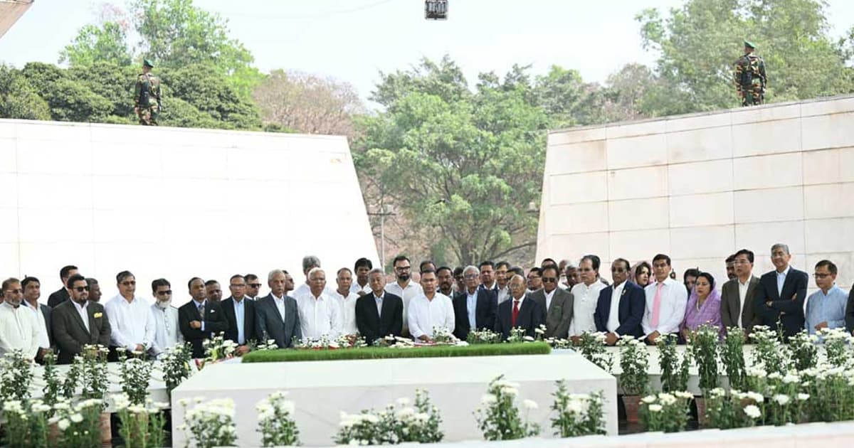 জিয়া ও খালেদার সমাধিতে শ্রদ্ধা মন্ত্রিসভার