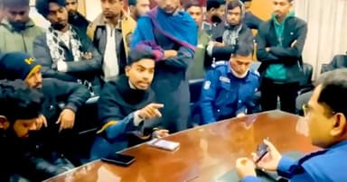 ওসিকে হুমকি দেওয়া বৈষম্যবিরোধী  নেতাকে শোকজ