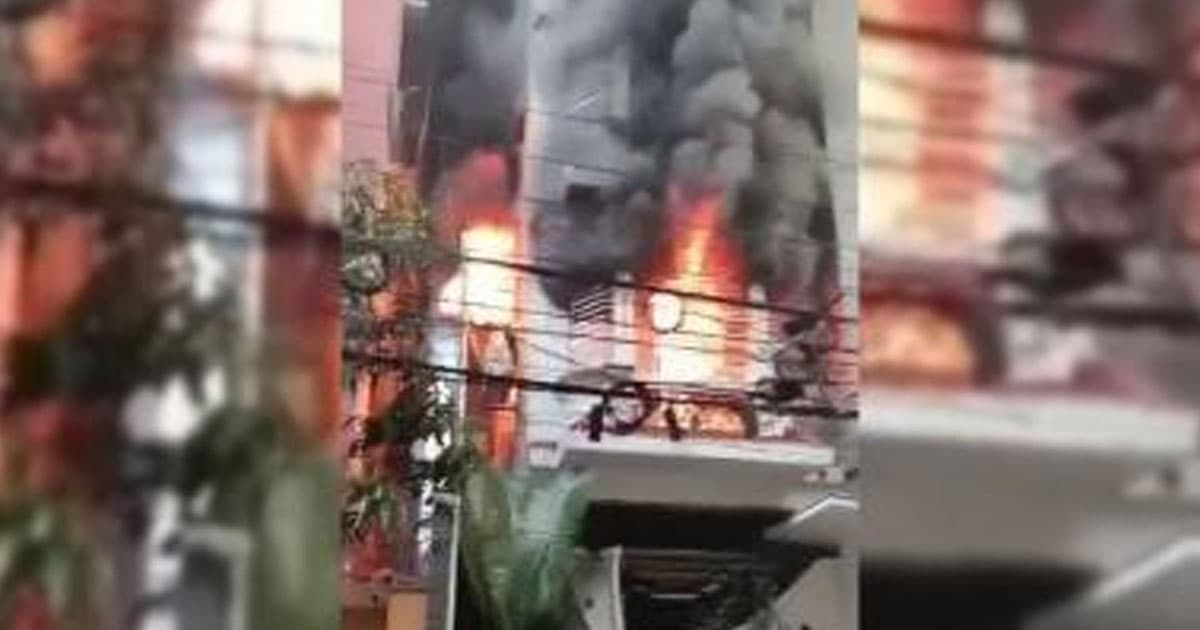 রান্নাঘরে বৈদ্যুতিক ত্রুটি বা গ্যাস লিকেজ থেকে আগুন