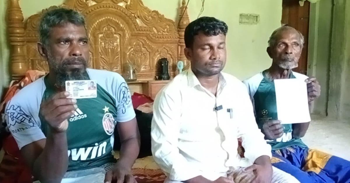 মহেশখালীর জেলেদের হাতে উদ্ধার দুই শ্রীলঙ্কান