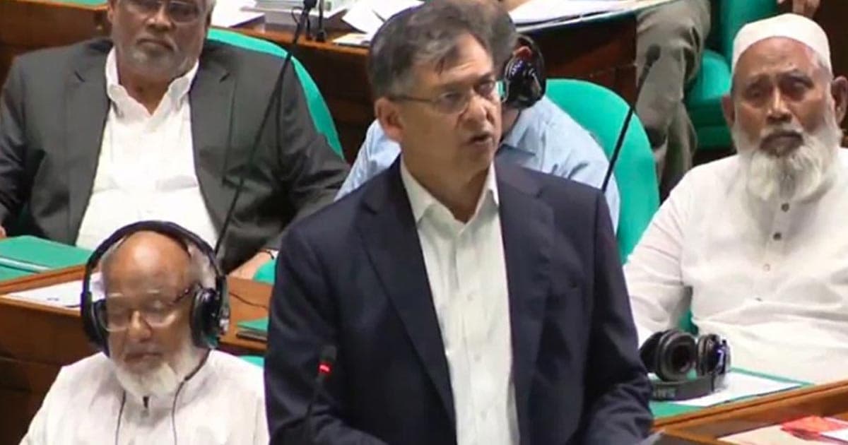 শেখ হাসিনা দেশে ফিরলেই রায় কার্যকর: স্বরাষ্ট্রমন্ত্রী