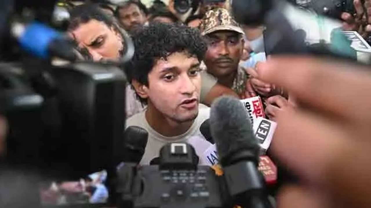 মোদী সরকারকে ২৪ ঘণ্টার আলটিমেটাম