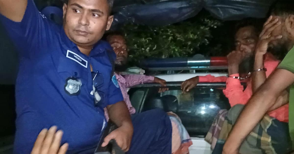 সুনামগঞ্জে অভিযান চালিয়ে ভারতীয় পণ্য জব্দ