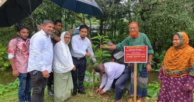 দশমিনা প্রেস ক্লাবের উদ্যোগে বৃক্ষরোপণ কর্মসূচির উদ্বোধন