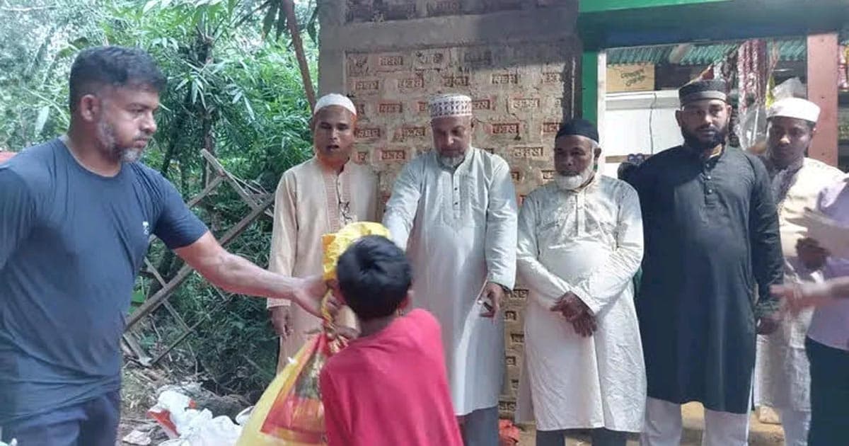 কুলাউড়ায় বন্যায় ক্ষতিগ্রস্তদের পাশে জামায়াতে ইসলামী