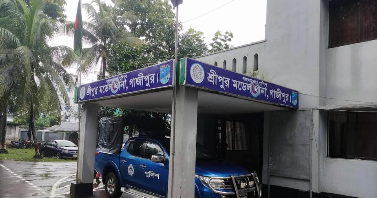 শ্রীপুরে স্ত্রীকে কুপিয়ে হত্যা, স্বামী পলাতক