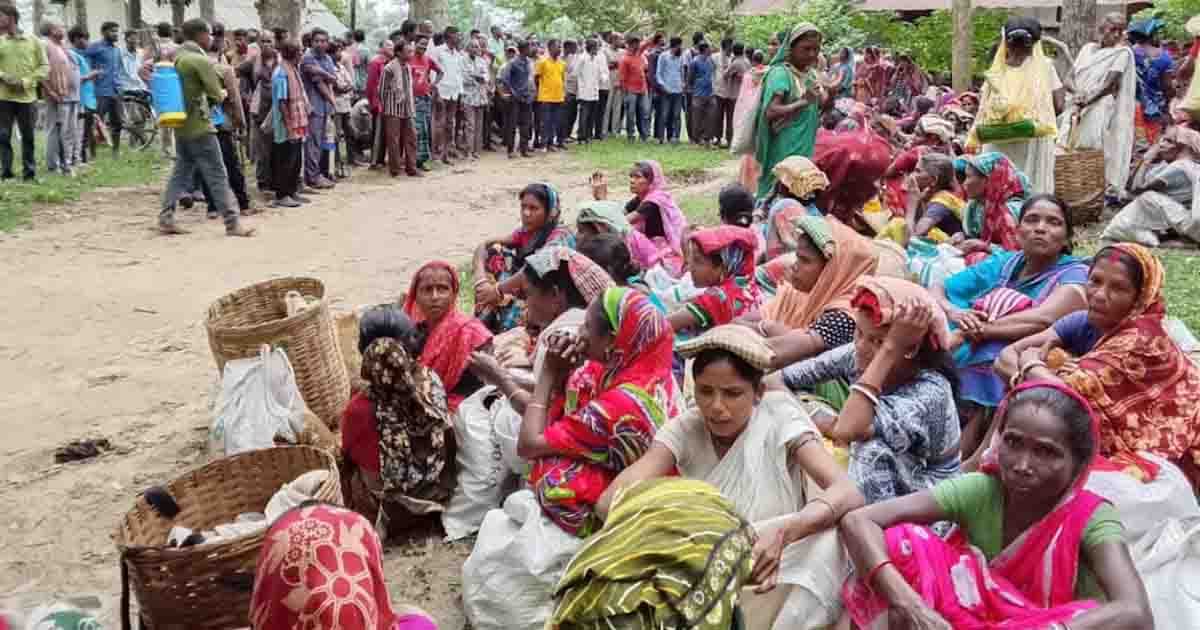 কমলগঞ্জে চা শ্রমিকদের মানববন্ধন ও কর্মবিরতি