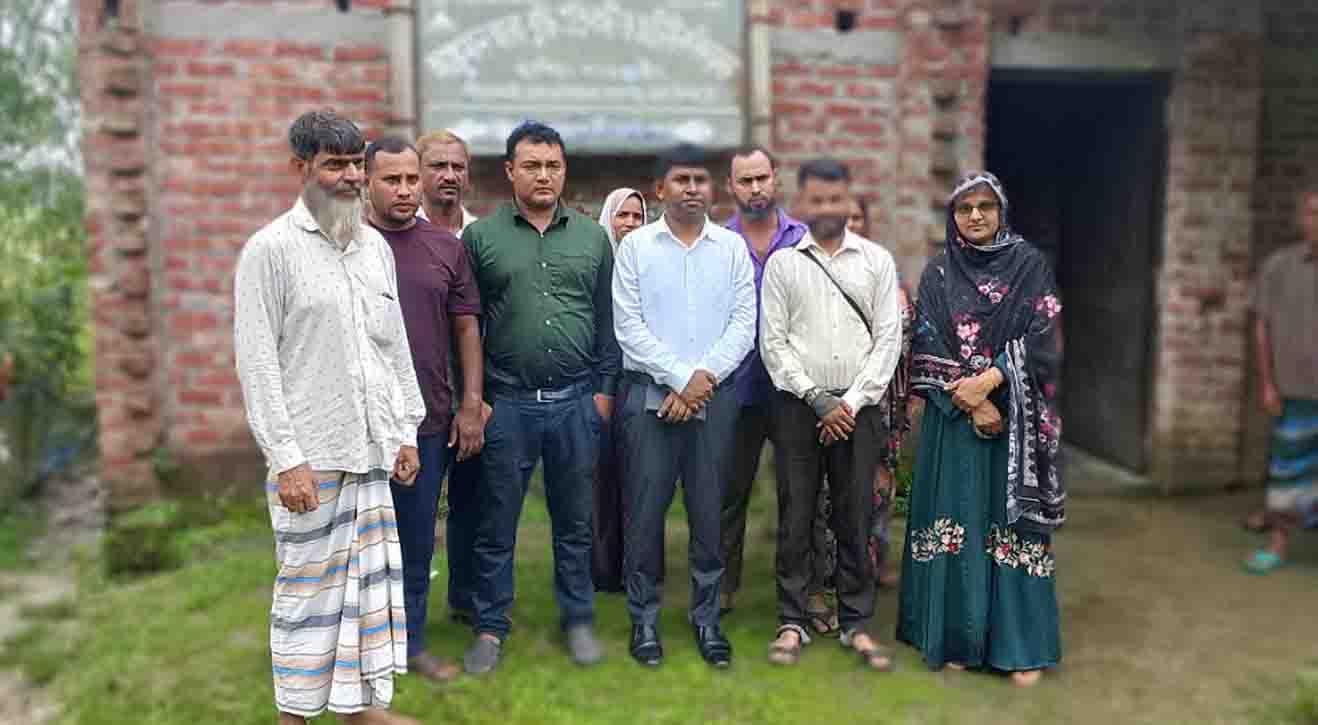 নবাবগঞ্জে বুদ্ধি প্রতিবন্ধী ও অটিস্টিক বিদ্যালয় পরিদর্শনে ইউএনও