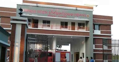 সাঁথিয়ায় আগুনে দেড়শ' মণ পেঁয়াজসহ দিনমজুরের সর্বস্ব পুড়ে ছাই
