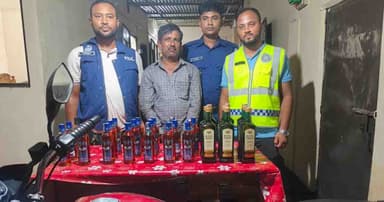 গোয়াইনঘাটে ভারতীয় মদসহ আটক ১