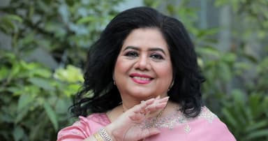 পিছিয়ে গেল রুনা লায়লাকে সম্মাননা দেয়ার আয়োজন
