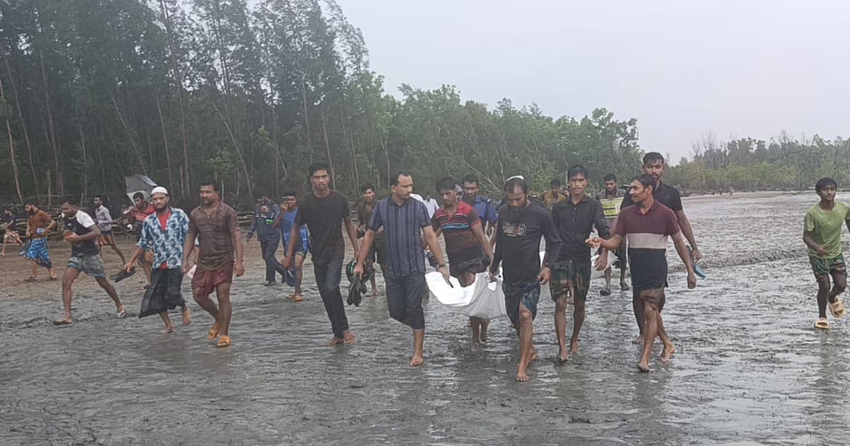 সৈকতে ভেসে এল নিখোঁজ পর্যটকের মরদেহ