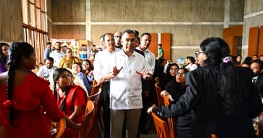 সমৃদ্ধ বাংলাদেশ গড়তে শিক্ষার্থীদের প্রস্তুত থাকতে হবে: প্রধানমন্ত্রী