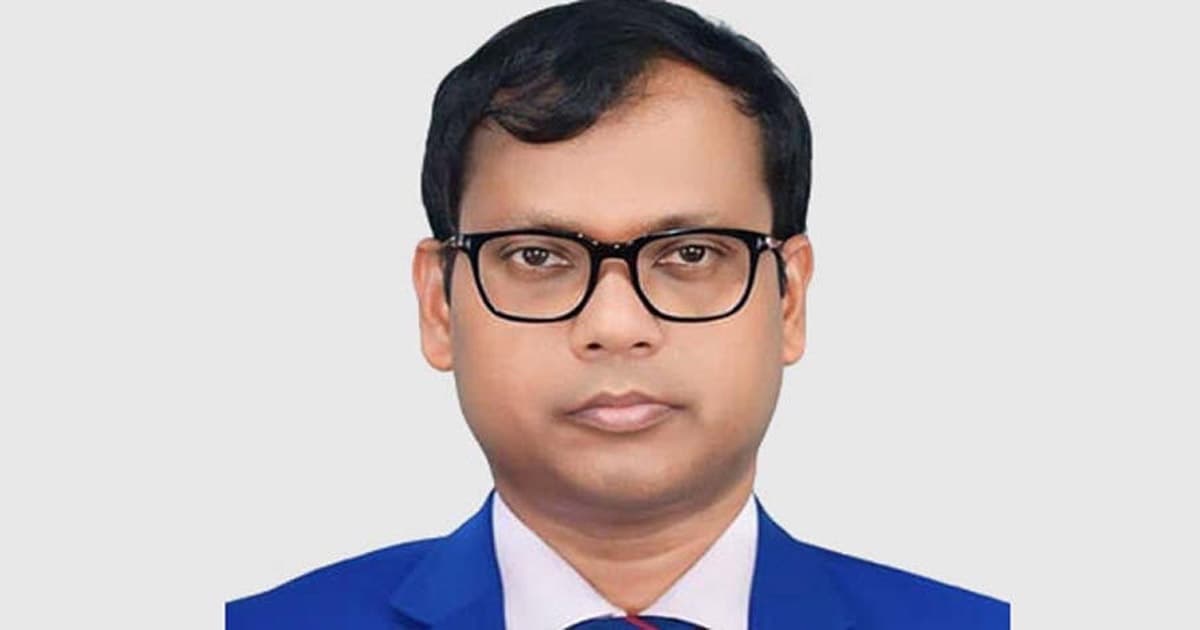 জরিমানা গুনেছেন সাবেক ডিসি সারওয়ার