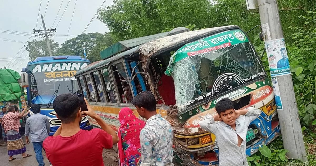 গাজীপুরে সড়কে ঝরলো সবজি ব্যবসায়ীর প্রাণ, আহত ৫
