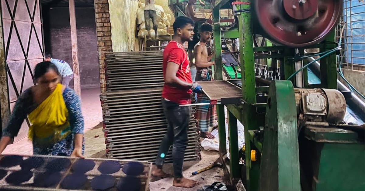 কয়েল কারখানায় ক্ষতিকর কেমিক্যাল ব্যবহার, জনস্বাস্থ্য ঝুঁকিতে