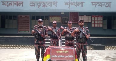 সাতক্ষীরা সীমান্তে বিজিবির অভিযান, মালামাল জব্দ