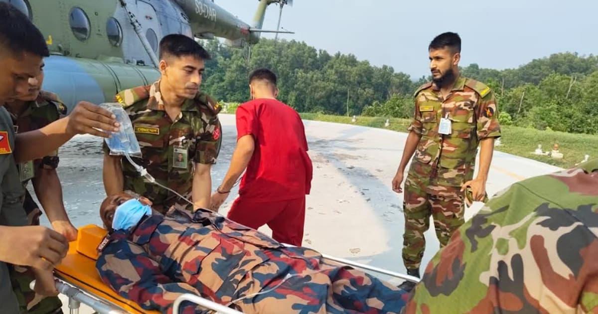 বাঘাইছড়িতে অসুস্থ বিজিবি সদস্যকে হেলিকপ্টারে উদ্ধার