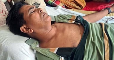 অতর্কিত হামলায় স্কুল শিক্ষক আহত