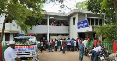 লক্ষ্মীপুরে মা-দুই মেয়েকে কুপিয়ে হত্যা