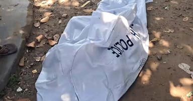ফোনে কথা বলার সময় ট্রেনে কাটা পড়ে যুবকের মৃত্যু