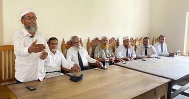 মঠবাড়িয়ায় আইনজীবীদের আদালত বর্জন
