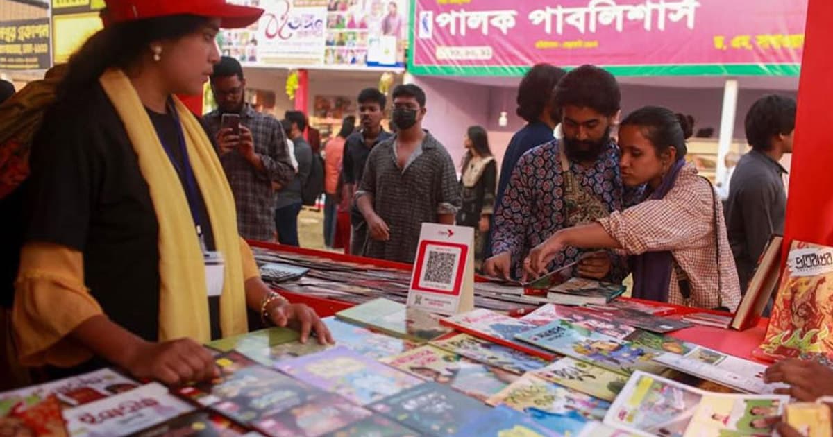 ভ্রমণ বিষয়ক বইয়ের প্রতি আগ্রহ বাড়ছে পাঠকদের