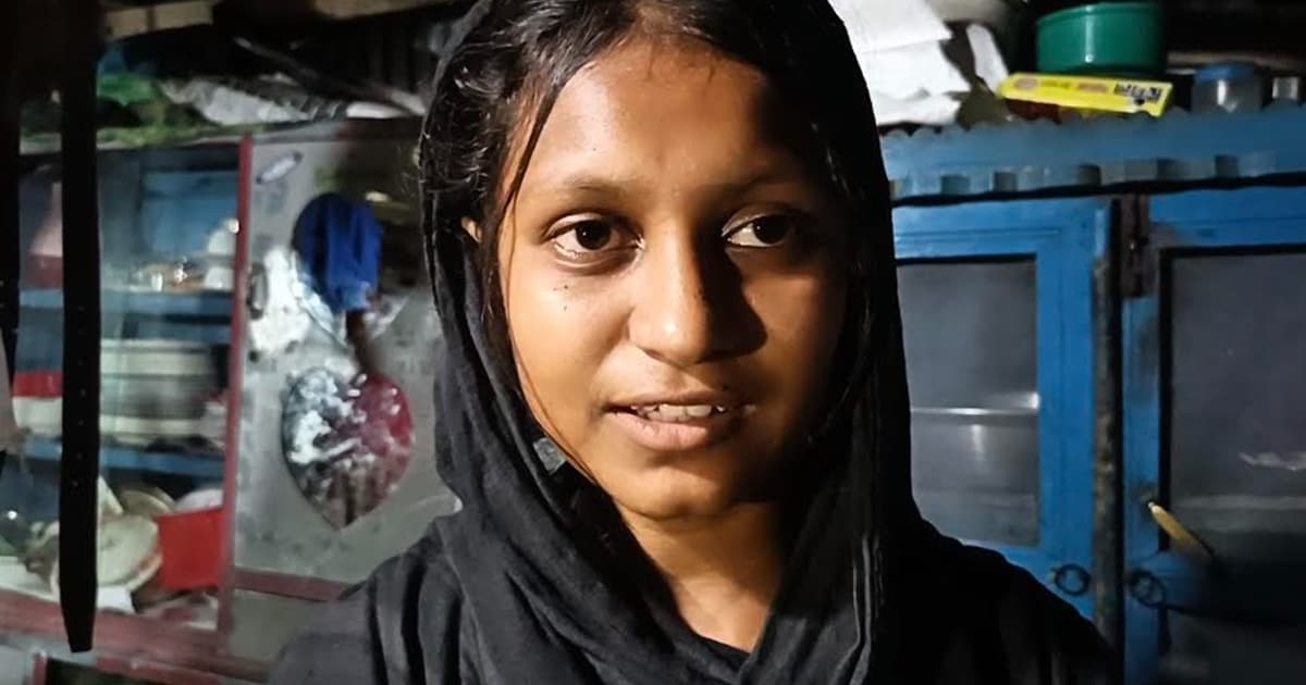 স্কুলছাত্রীকে হুমকি: স্কুলে যাওয়া বন্ধ