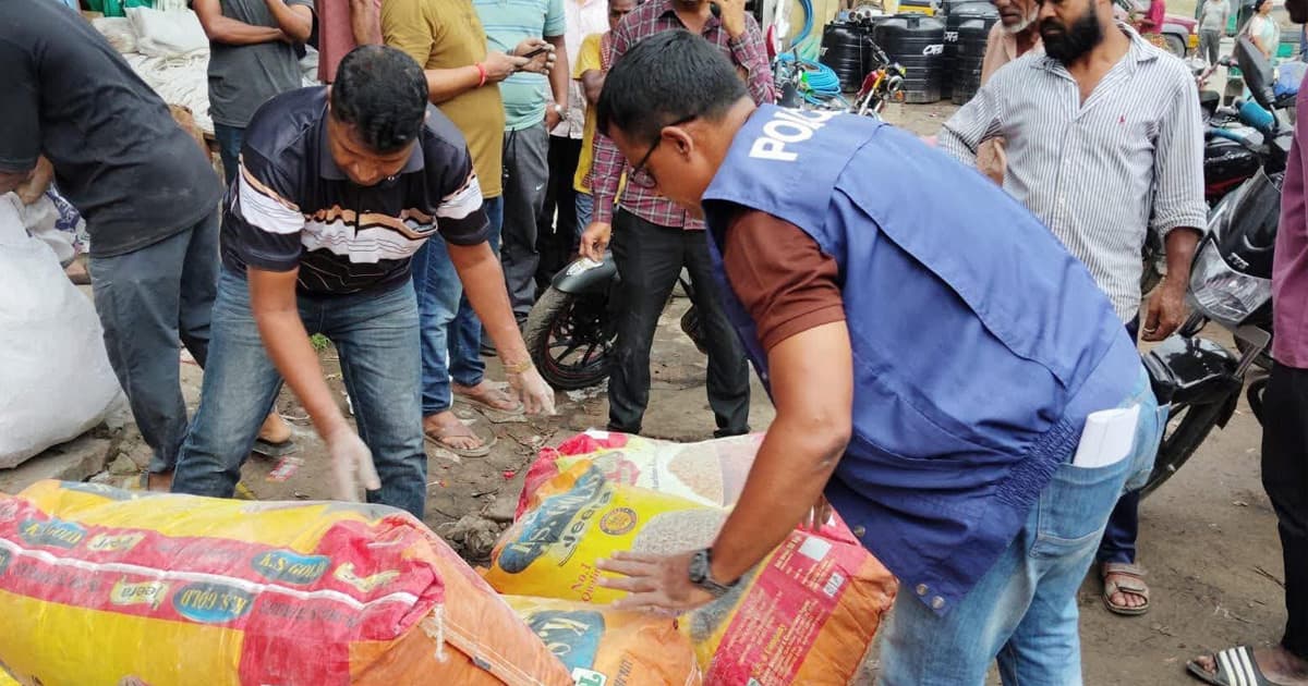 বড়লেখায় কুরিয়ারে পাচারকালে ১০ লাখ টাকার জিরা জব্দ