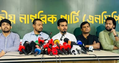 ‘কিচেন ক্যাবিনেটে ছিলাম না’