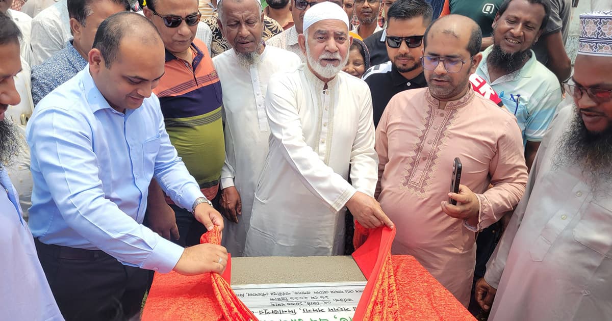 পার্বতীপুর পৌরসভায় উন্নয়ন প্রকল্পের উদ্বোধন