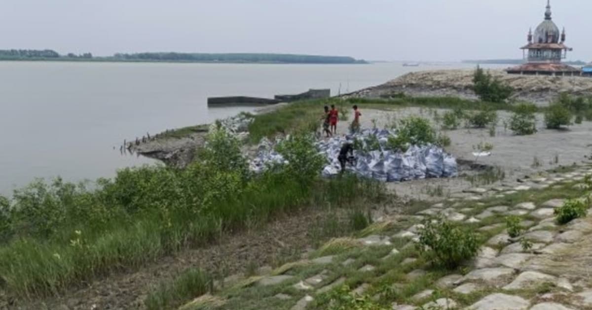 শ্যামনগরে খোলপেটুয়া নদীতে ভাঙ্গন, শঙ্কায় দশ গ্রাম