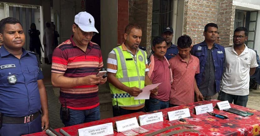 আন্তঃজেলার ডাকাত দলের ২ সদস্য গ্রেপ্তার