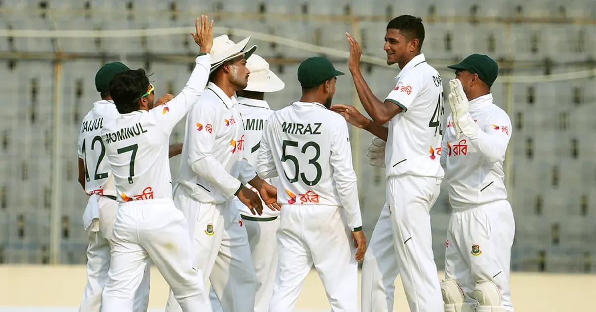 বাংলাদেশে ধরাশায়ী পাকিস্তান