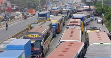 ঢাকা-চট্টগ্রাম মহাসড়কে ১০ কিমি যানজট, ভোগান্তি