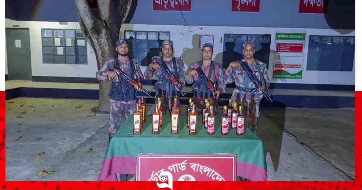 শিবগঞ্জ থেকে ভারতীয় মদ ও নেশাজাতীয় সিরাপ জব্দ