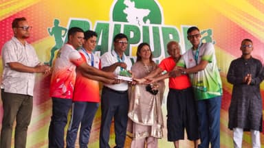 রায়পুরা ম্যারাথনে দেশ-বিদেশের হাজারো দৌড়বিদ