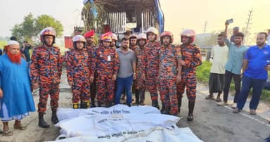 ঢাকা-মাওয়া এক্সপ্রেসওয়েতে বাস খাদে পড়ে নিহত ৩