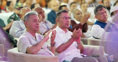 চট্টগ্রামের জেএম সেন হল পূজামণ্ডপ পরিদর্শন প্রধানমন্ত্রীর