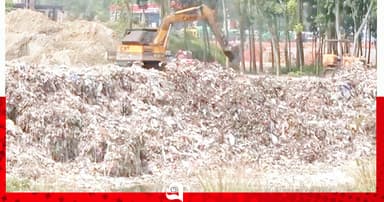 নদীতেই সিটি করপোরেশনের ময়লার পাহাড়