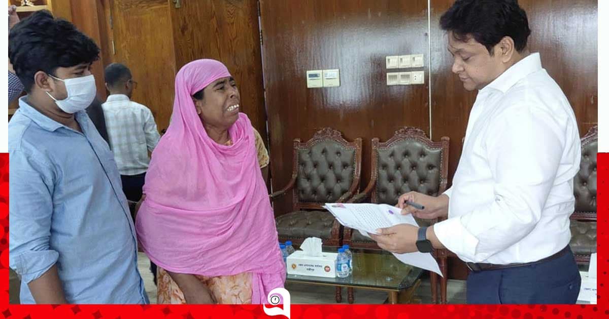 অসহায়ের সহায় গাজীপুরের জেলা প্রশাসক