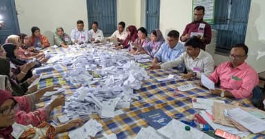 ৩০ কেন্দ্রে এগিয়ে বিএনপি