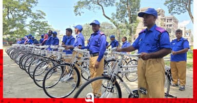 টাঙ্গাইলে গ্রাম পুলিশ সদস্যরা পেল নতুন বাইসাইকেল